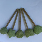 Cute Shape Fresh Cat Catnip Toys Cat Mint Natural Safety Edible Cute Shape Pet Mint Lollipop Catnip Ball Cat Toy Clean Teeth